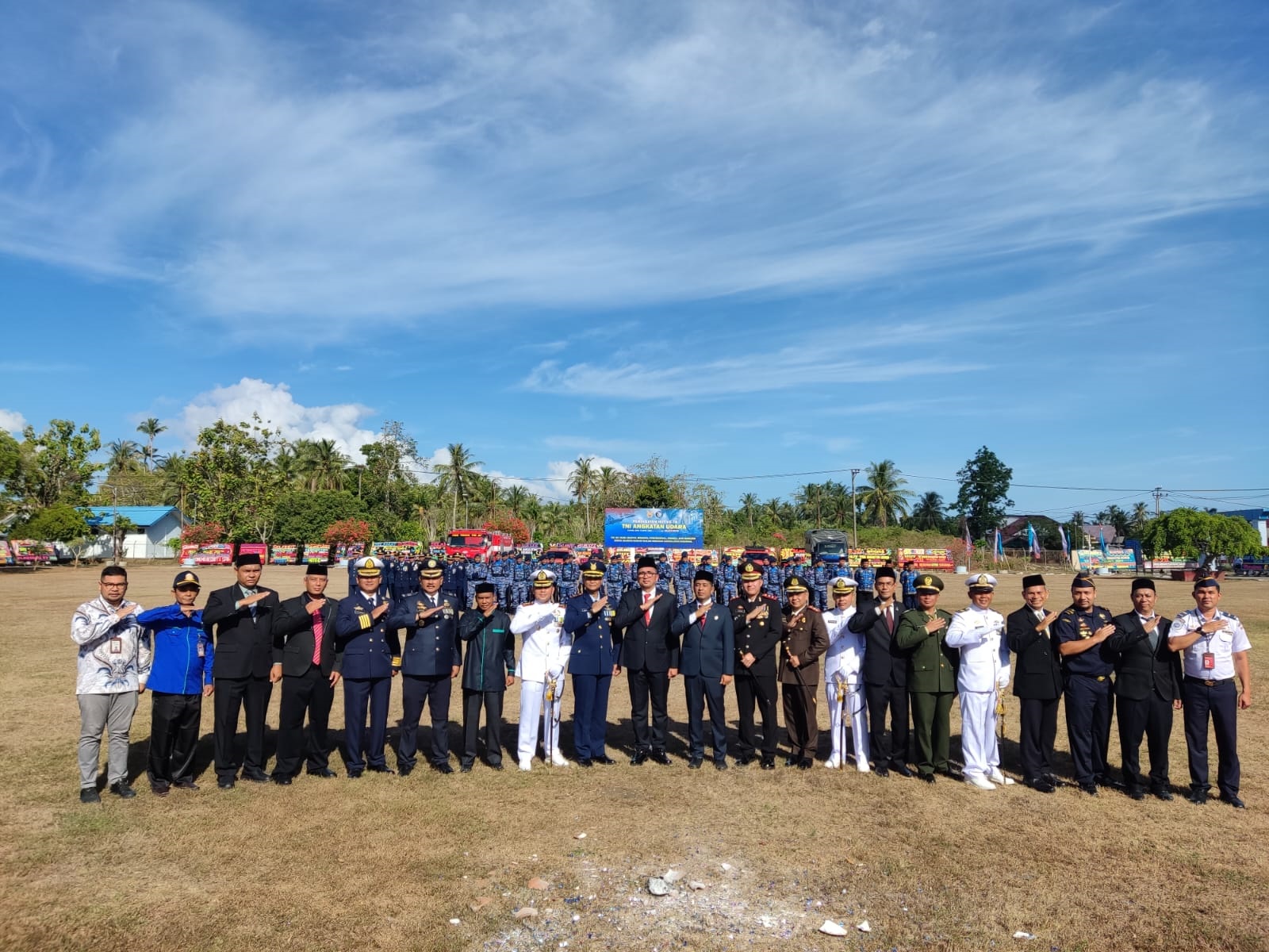 Pj. Wali Kota Dan Kapolres Sabang Hadiri Upacara HUT Ke-78 TNI AU Pj. Wali Kota Dan Kapolres Sabang Hadiri Upacara HUT Ke-78 TNI AU