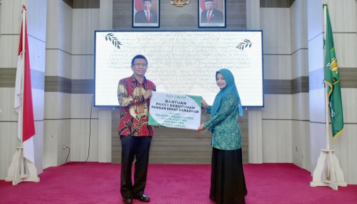 Gandeng Bank Aceh, TP PKK Sabang Salurkan Bansos Anak Stunting