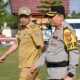 KAPOLRES Humbahas, AKBP Hary Ardianto, SH., SIK., MH saat memeriksa barisan Apel Gelar Pasukan Ops. Ketupat Toba 2024. Waspada/Ist