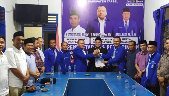 Ketua DPRD Tapsel Daftar Ke PAN Dan PPP Sebagai Balon Bupati
