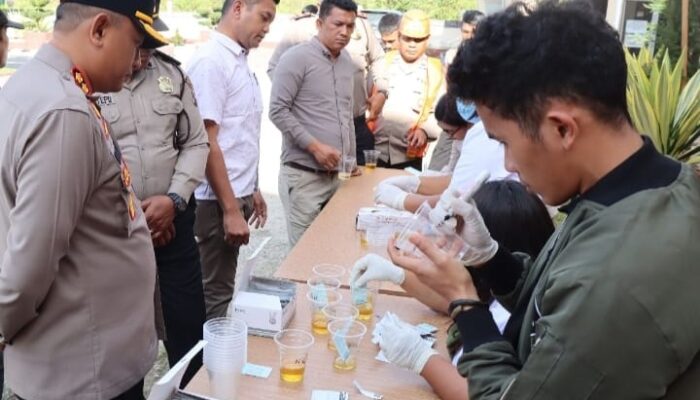 Polres Humbahas Cek Urine
