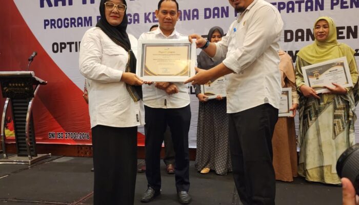 DPPKB Terima 8 Penghargaan Harumkan Nama Baik Pemkab Agara