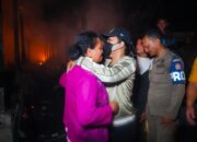 Ketua TP PKK Taput Tinjau Langsung Kebakaran Pasar Tradisional Tarutung