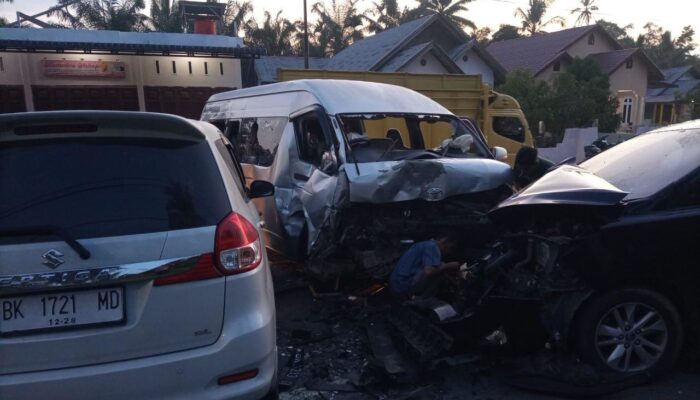 Kecelakaan Beruntun Di Aceh Timur, 6 Kritis 4 Luka-luka