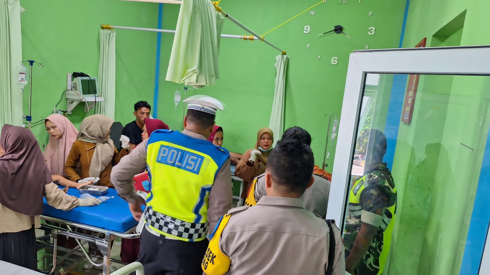 Diduga Rem Blong, Escudo Masuk Jurang Di Km 7 Beutong Diduga Rem Blong, Escudo Masuk Jurang Di Km 7 Beutong