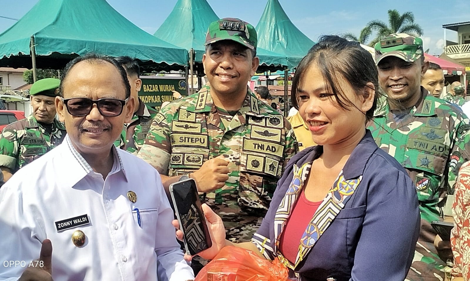 Wabup Simalungun Bersama Danrem 022/PT Hadiri Bazar TNI Wabup Simalungun Bersama Danrem 022/PT Hadiri Bazar TNI
