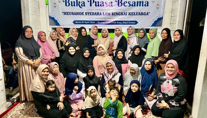 Keluarga Besar T. Raja Kubat Qubsy Bukber Di Rumah Tertua