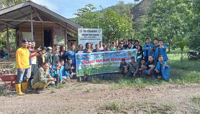 Peringati HBS, Mahasiswa UGL Aceh Tanam 317 Pohon