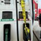 Petugas menyegel mesin dispenser Bio Solar di SPBU Tanjong Minjei, Madat, Aceh Timur, Senin (1/4). Waspada/Muhammad Ishak