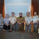 Penjabat (Pj) Bupati Aceh Besar Muhammad Iswanto menerima audiensi Kepala Badan Karantina Hewan, Ikan dan Tumbuhan Provinsi Aceh, M Burlian S.Pi, M.Si dan staf, di ruang rapat MPP, Lambaro, Ingin Jaya, Senin (22/4). (Waspada/Ist)