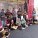 Sejumlah murid SD menampilkan kesenian Didong, serta menerima saweran Kepala Dinas Pendidikan dan Kebudayaan Aceh Utara Jamaluddin, MPd bersama pengunjung Lokakarya ke-7 Festival Panen Karya Guru Penggerak, Kamis (25/4). Waspada/Zainal Abidin