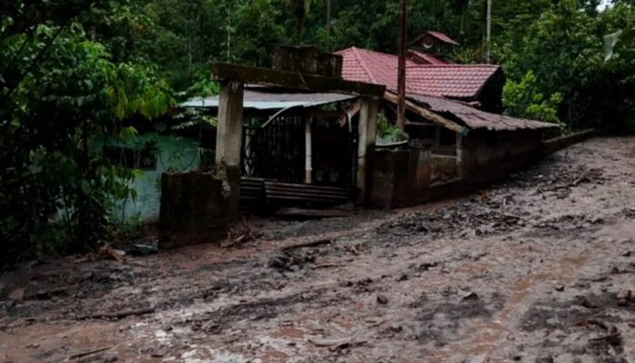 Pidie Musibah Lagi, Lima Rumah Warga Tangse Tertimbun Tanah Langsor