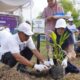 Sambut Hari Bumi dan HUT PT Pupuk Indonesia (Persero) yang ke-12, sejumlah 750 batang pohon ditanam di Aceh Utara dan Bireuen. (Waspada/ist)