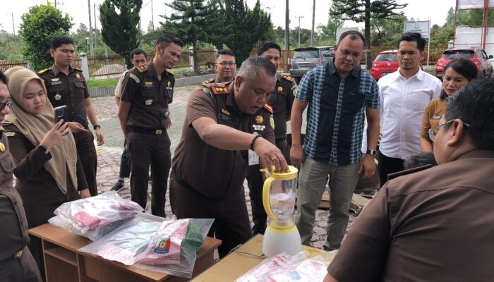 Kejari Humbahas Musnahkan Barbut Inkrah