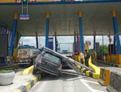 Rem Blong Akibatkan Kecelakaan Di Gerbang Tol Tebingtinggi