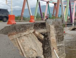 Jembatan Rangka Baja Mbarung Terancam Putus