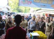 Kapolres-Forkopimda Langkat Cek Bahan Pokok Di Pasar Dan Gudang Bulog 