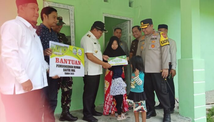 Belasan Kaum Duafa Warga Abdya Terima Bantuan Rumah Layak Huni