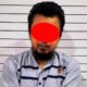 Tersangka MU diamankan petugas kepolisian di Satreskrim Polres Aceh Timur di Peudawa, Selasa (23/4). Waspada/H. Muhammad Ishak