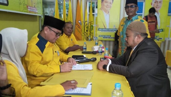 Siap Tarung Kembali Di Pemilukada Tapsel 2024, Dolly Daftar Ke Golkar