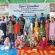 Manager PT.Socfindo Mata Pao, Ketua IPMS Sudi Widodo, sejumlah Asisten bersama anak yatim yang menerima santunan di kebun PT Socfindo Mata Pao Desa Mata Pao Kec.Teluk Mengkudu, kemarin.(Waspada/Ist)
