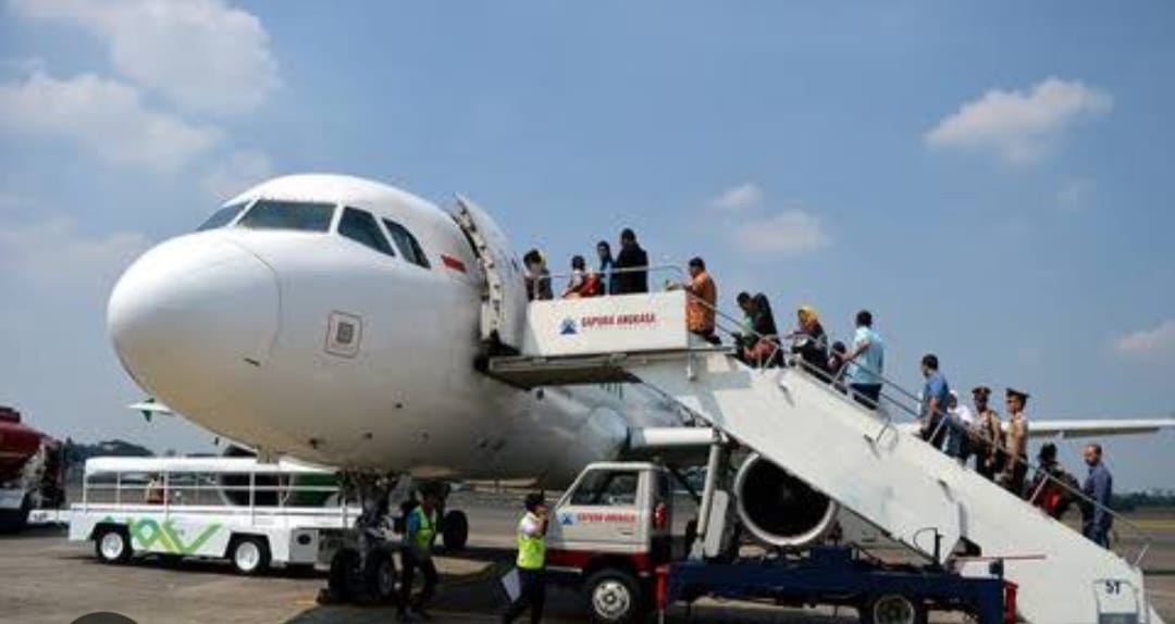 Penerapan Iuran Pariwisata Ke Dalam Tiket Pesawat Dinilai Konyol