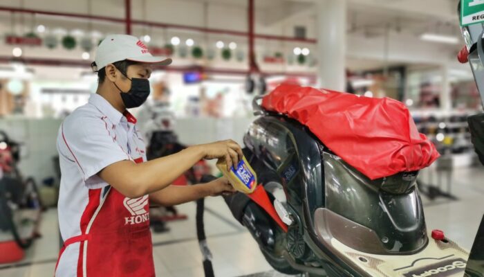 Pastikan Motor Prima, Pilih Paket Servis Tepat AHASS