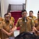 WALIKOTA Kota Medan Bobby Nasution memberikan keterangan saat ditemui wartawan di lobi Kantor Wali Kota Medan, Senin (27/5). Waspada/ist