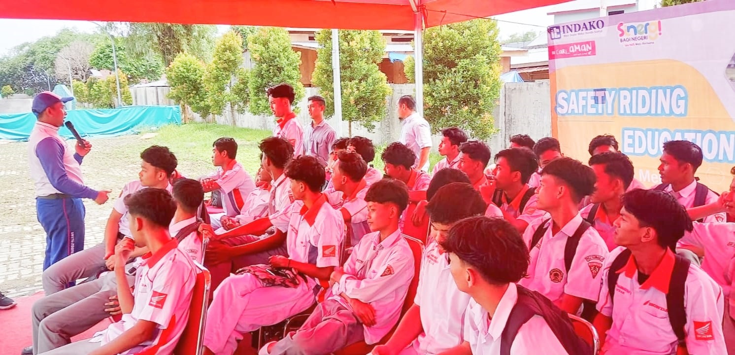Sambangi ISRC, Siswa SMKM 9 Semangat #Cari_Aman