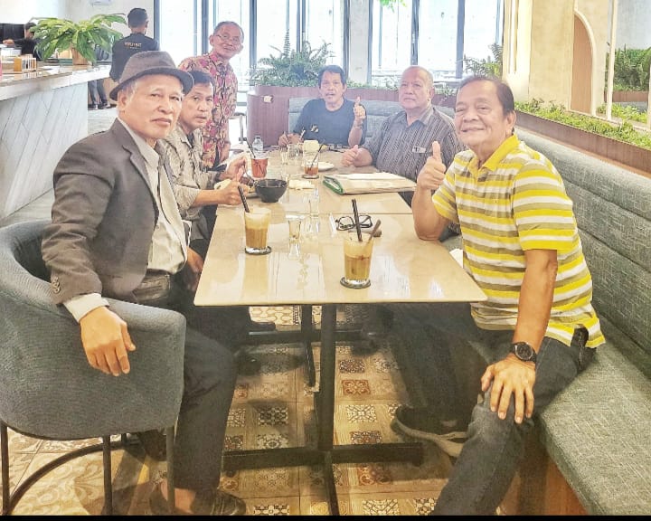 SEJUMLAH pengurus PMSK Medan berfoto bersama. Waspada/ist