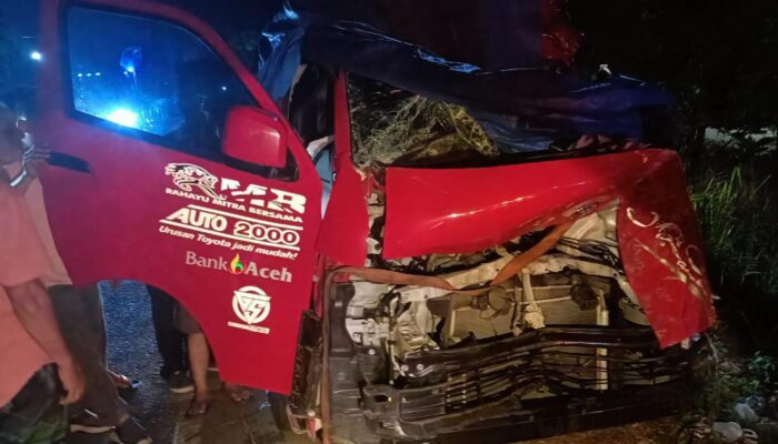 Kecelakaan Di Aceh Timur, Sopir Hiace Kritis