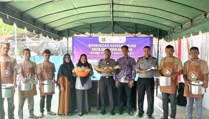 Klien Bapas Banda Aceh Dilatih Wirausaha Membuat Sate