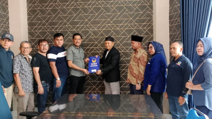 Siap Bertarung Di Pilkada Labuhanbatu, Darwis Damanik Daftar Ke NasDem