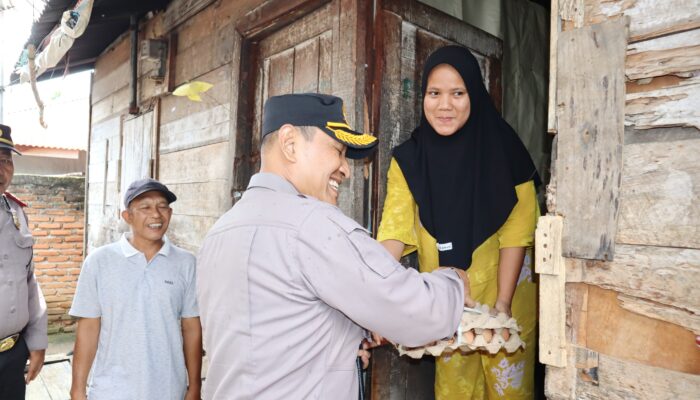 Kapolres Padangsidimpuan Terima Curhat Dan Berbagi Berkah