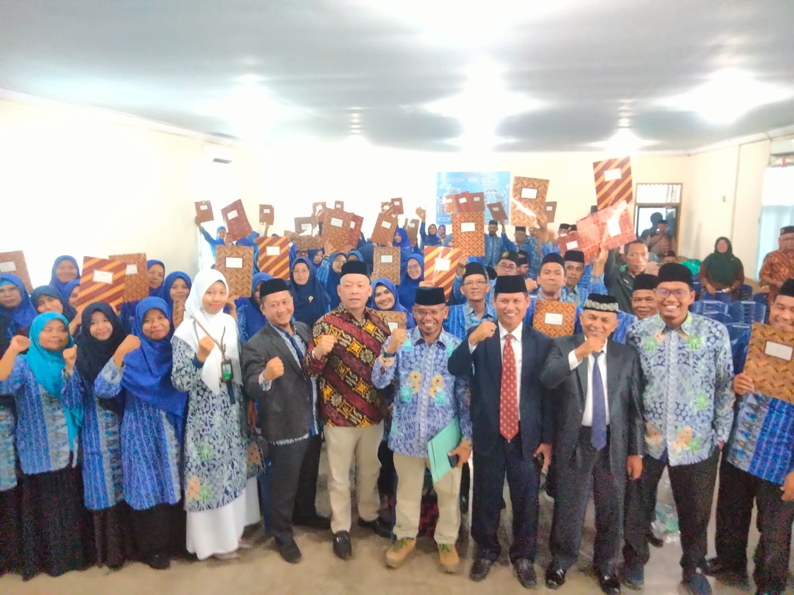 86 Guru Muhammadiyah Asahan Terima SK Pegawai Tetap