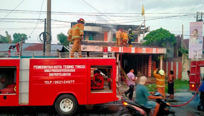 Di Tebingtinggi, Ruko Nyaris Ludes Terbakar