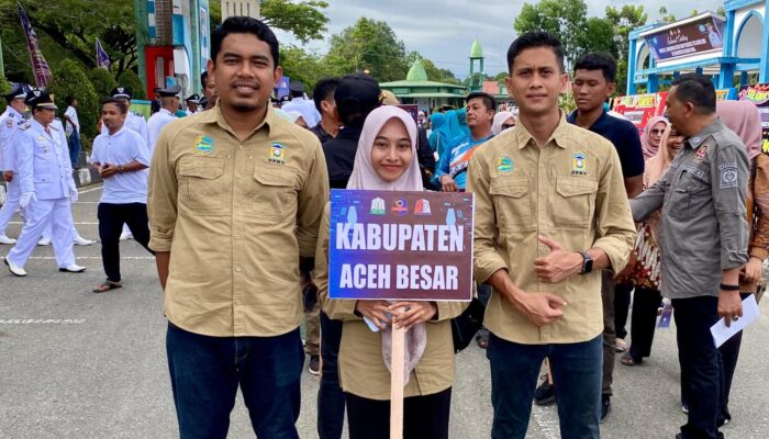Kontingen Aceh Besar Ikuti Defile TTG Ke-25 Di Nagan Raya