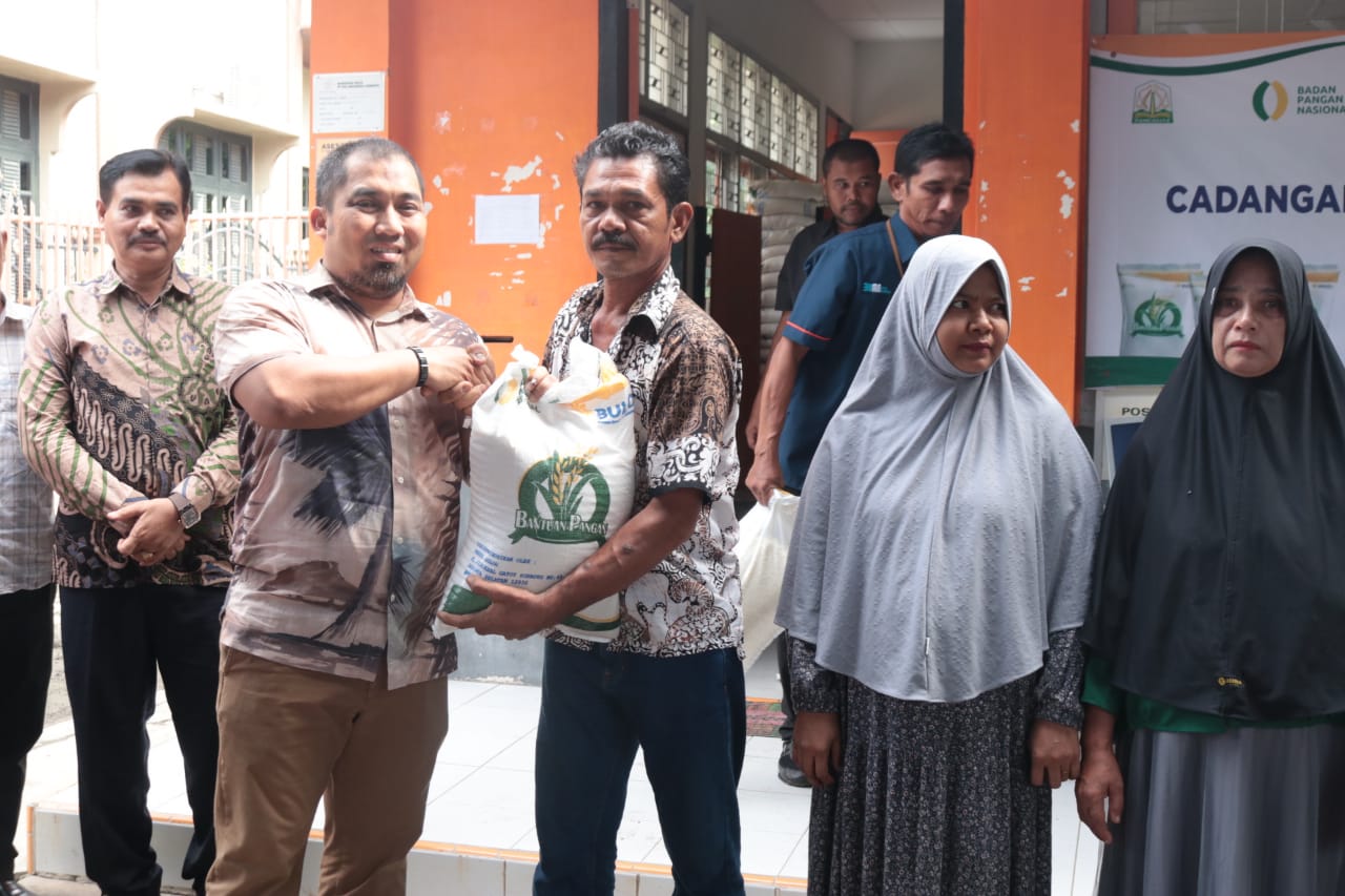 Aceh Besar Salurkan Bantuan Cadangan Pangan Tahap II