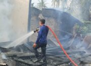 Dua Rumah Warga Ludes Terbakar Di Tanjungberingin