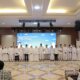 Manajemen PLN UID Sumatera Utara bersama para calon jamaah haji foto bersama di Balai Agung Astakona, Rabu (15/5).
