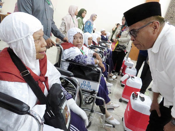 Bupati Ja’far Sukhairi Lepas Calhaj Madina Menuju Madinah