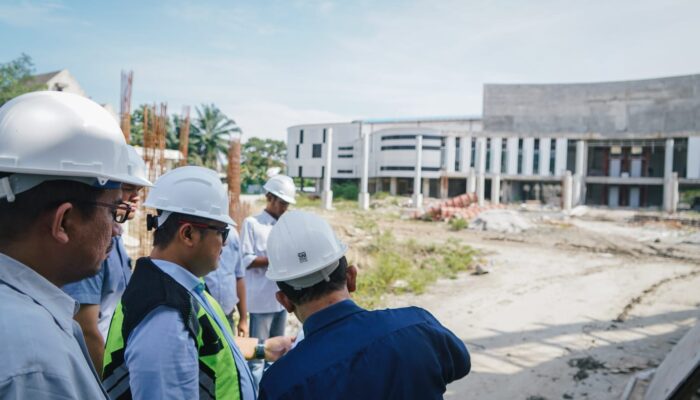 Dorong Percepatan Pekerjaan, Pj Sekda Medan Tinjau Proyek Pembangunan Gedung Kolaborasi UMKM Square
