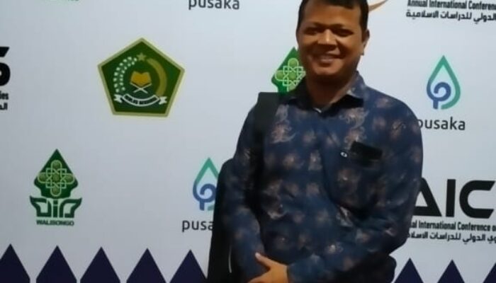 Lentikan Jari Seorang Ibu Memimpin UINSU Medan (Anniversary Tahun Pertama) 