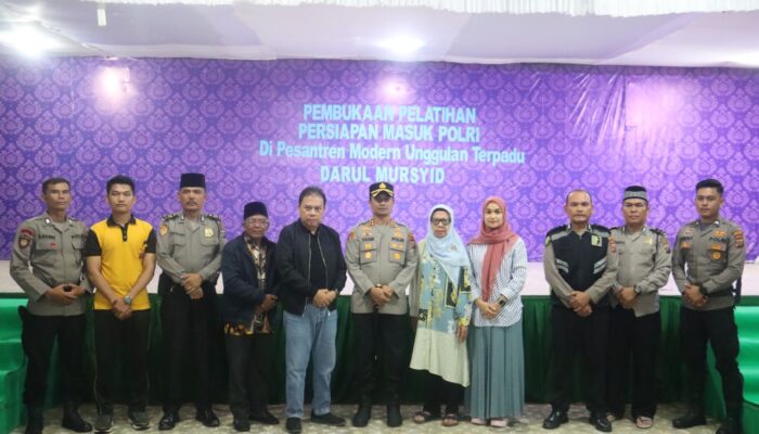 Kapolres Tapsel Buka Secara Resmi Pelatihan Masuk Polri Santri Darul Mursyid