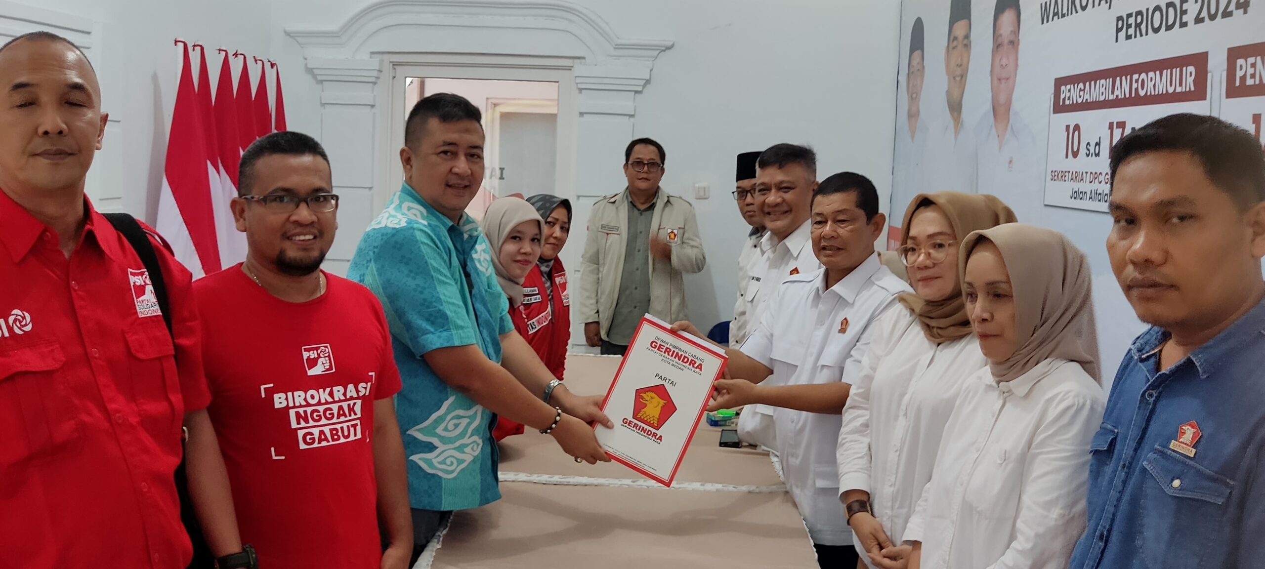 Siap Maju Pilkada Medan, Nezar Djoeli Kembalikan Formulir Pendaftaran Ke Gerindra