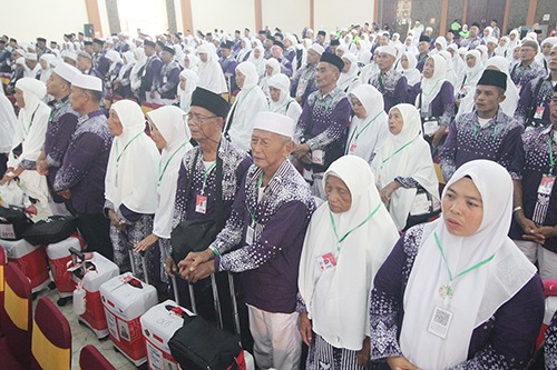 Foto-foto Jamaah Calon Haji Kloter 9, 10, 11 Di Asrama Haji Medan