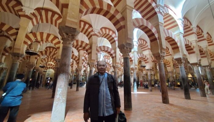 Ketua MUI Binjai Kunjungi Istana Alhambra Spanyol