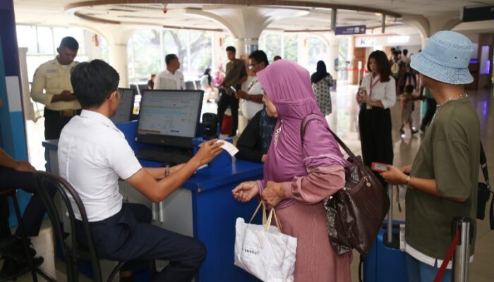 Alur Layanan Ticketing Dan Akses Masuk-Keluar Penumpang di Stasiun Medan Disesuaikan