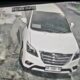 TANGKAPAN rekaman CCTV saat pelaku mencuri satu set kaca spion mobil di Jl. Indragiri, Kec. Medan Kota. Waspada/Ist