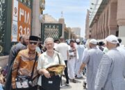 Calhaj Embarkasi Medan Di Madinah Shalat Jumat Perdana